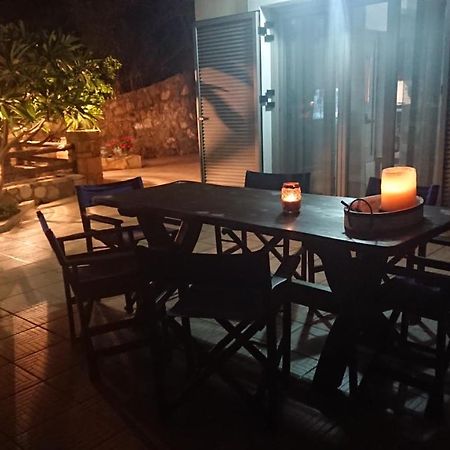 Nikolis Vacation House Vrísai 외부 사진