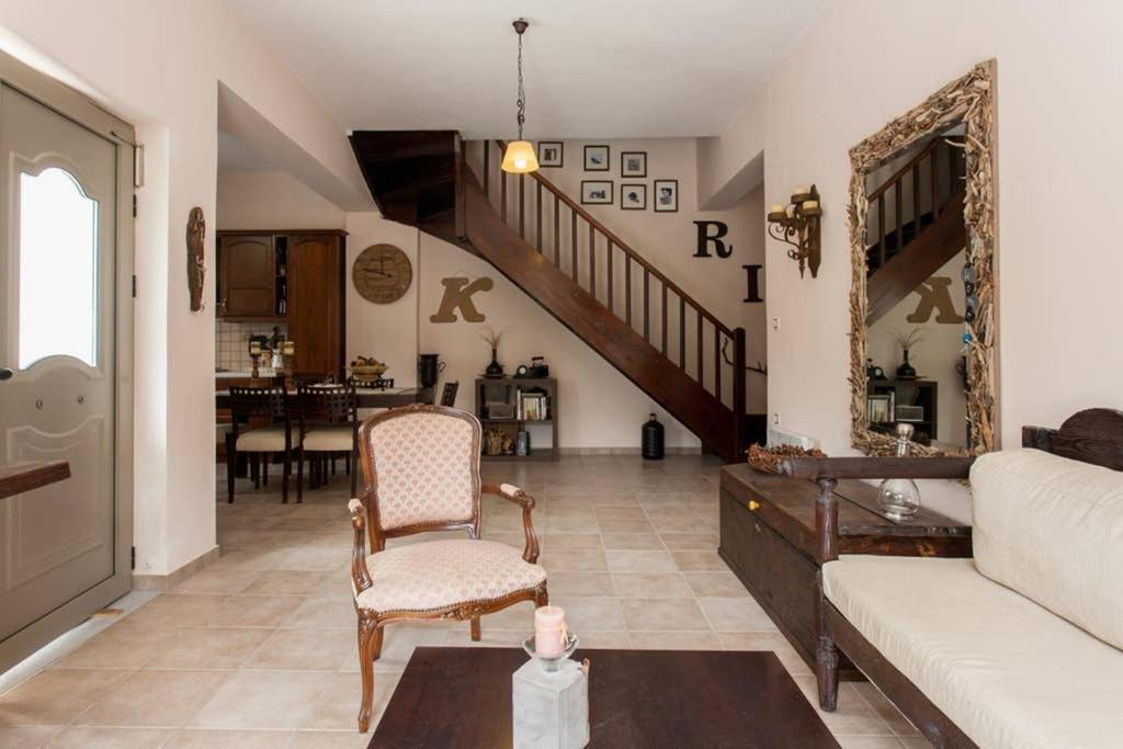 Nikolis Vacation House Vrísai 외부 사진